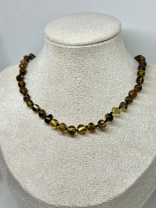 Kehribar Bebek Kolye - Yeşil (33 cm)