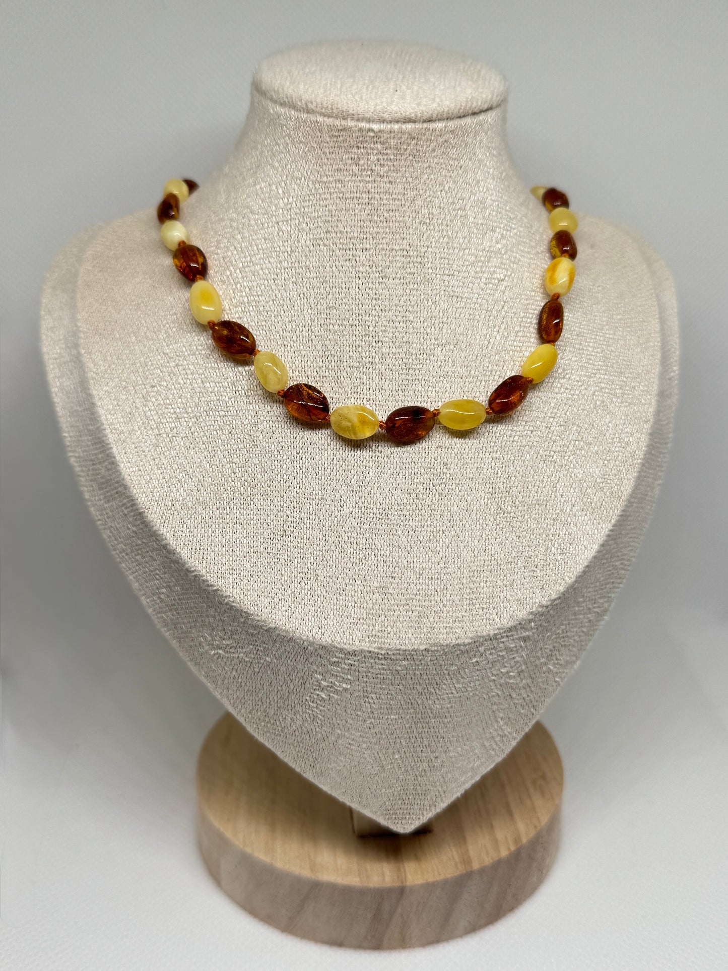 Barnsteen Babyketting - Boter & Cognac Ovaal (33 cm)