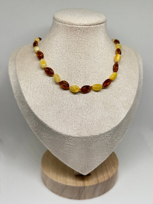 Barnsteen Babyketting - Boter & Cognac Ovaal (33 cm)